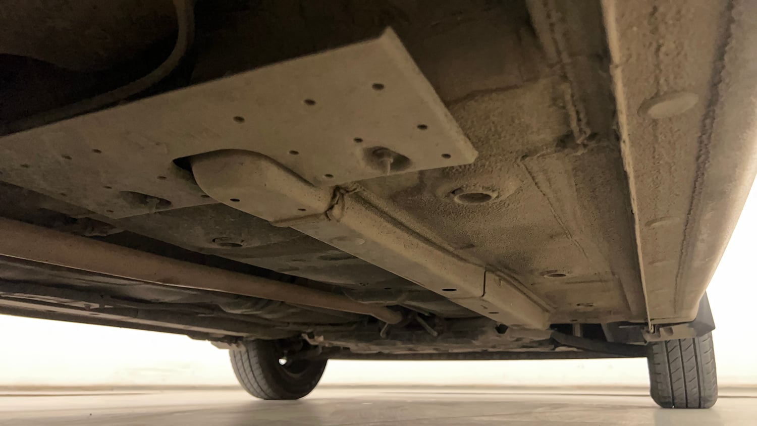 Used 2019 Hyundai Santro Sportz Petrol Manual extra REAR RIGHT UNDERBODY VIEW