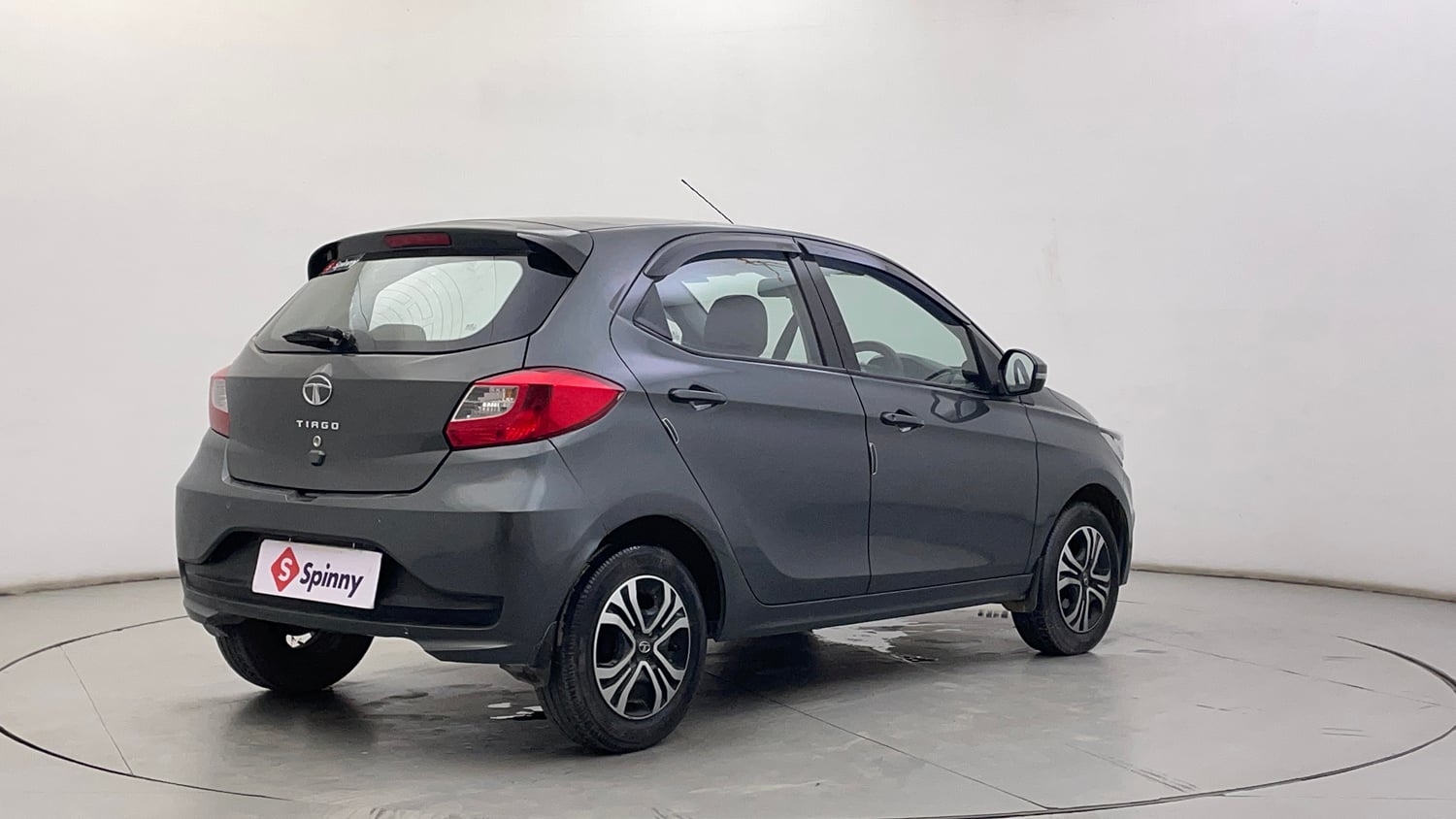 Used 2021 Tata Tiago XZ Petrol Manual exterior RIGHT REAR CORNER VIEW