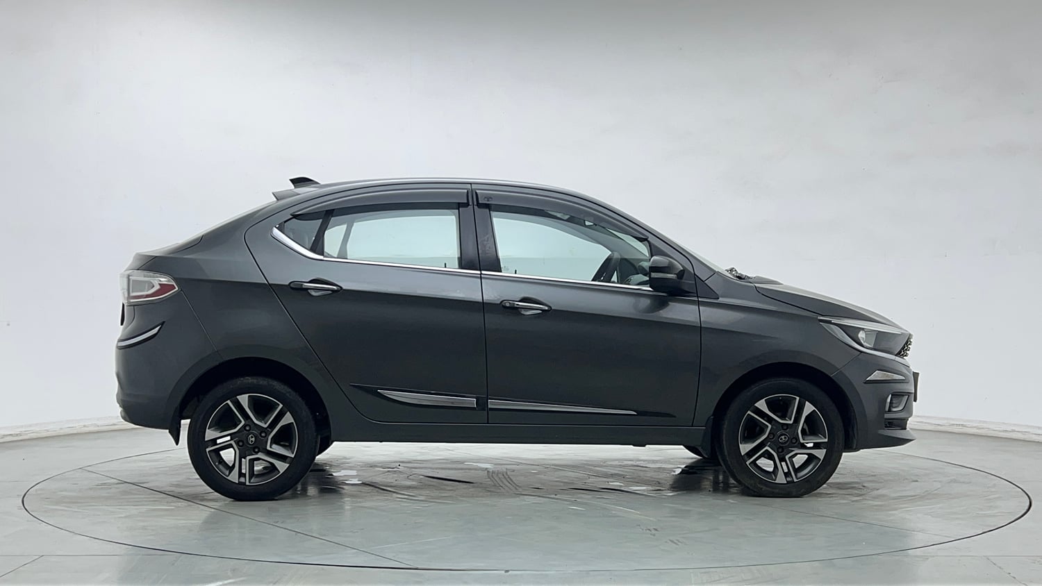 Used 2021 Tata Tigor XZ Plus Petrol Manual exterior RIGHT SIDE VIEW