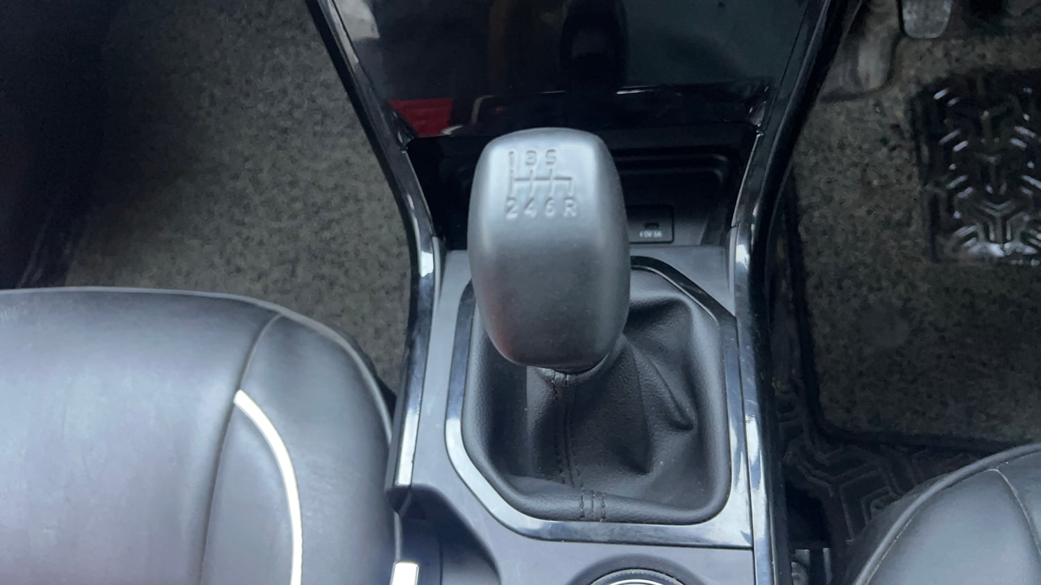 Used 2024 Tata Nexon Creative Plus 1.2 Revotron Petrol 6MT Petrol Manual interior GEAR  KNOB VIEW