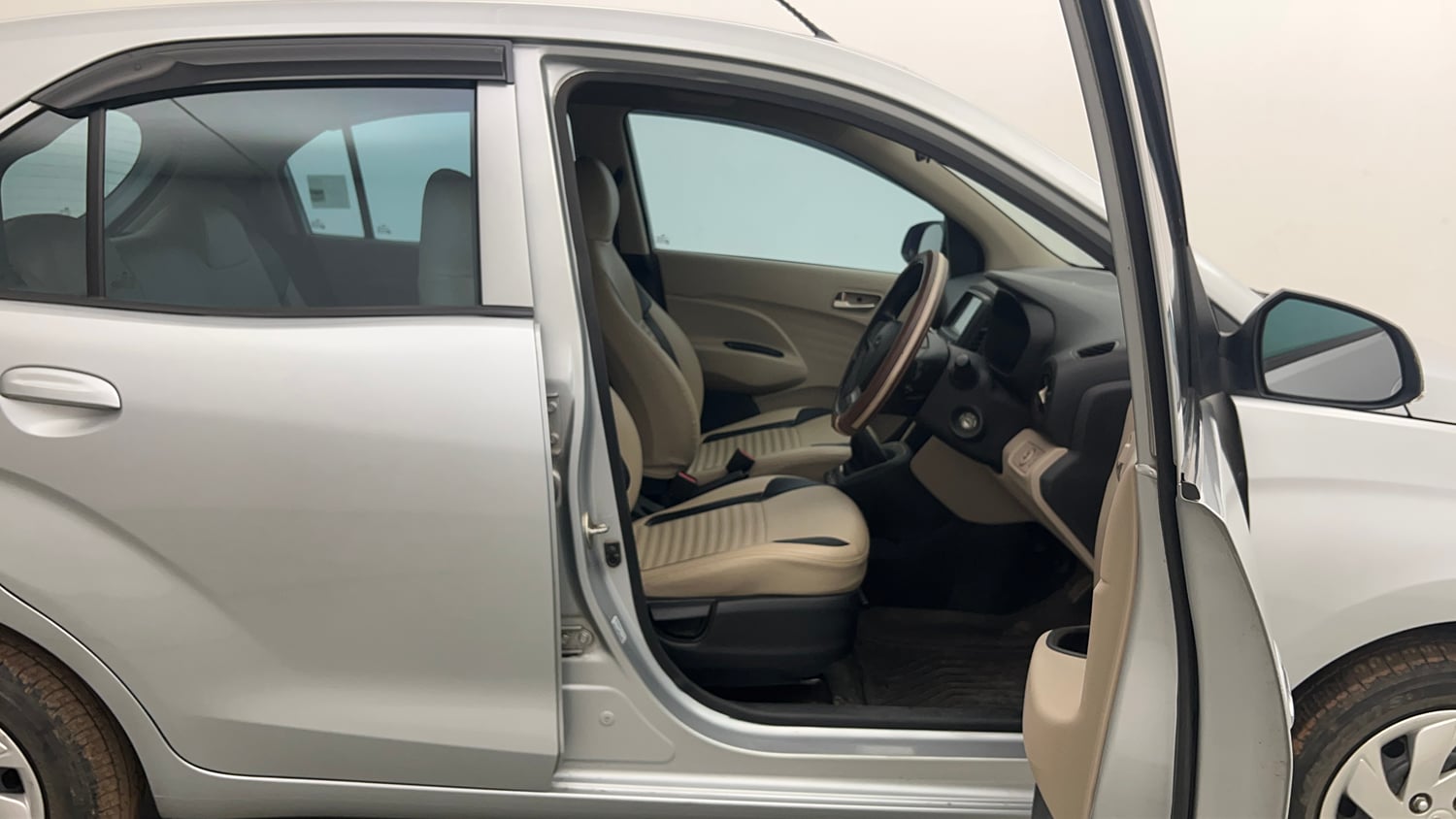 Used 2018 Hyundai Santro Sportz Petrol Manual interior RIGHT SIDE FRONT DOOR CABIN VIEW