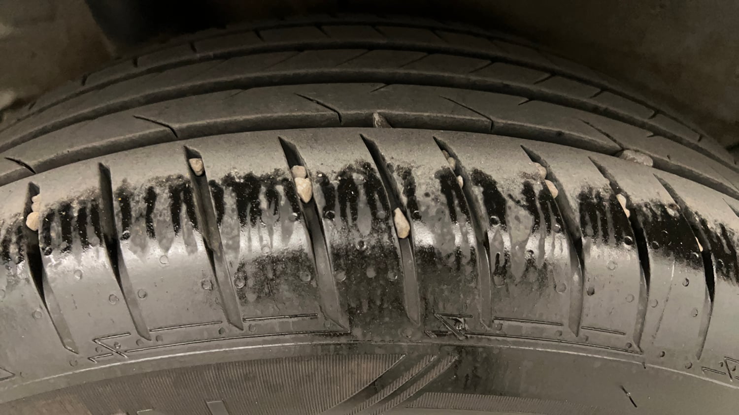 Used 2021 Hyundai Venue SX 1.0 Turbo Petrol Manual tyres RIGHT REAR TYRE TREAD VIEW