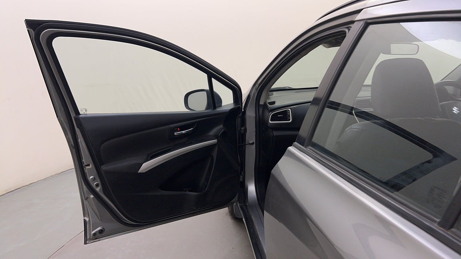 Used 2016 Maruti Suzuki S-Cross Zeta 1.3 Diesel Manual interior LEFT FRONT DOOR OPEN VIEW