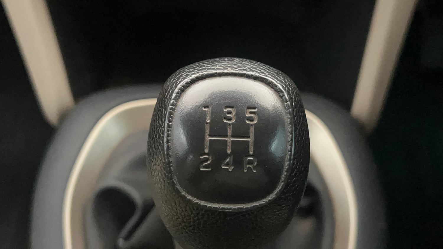 Used 2018 Hyundai Santro Sportz Petrol Manual interior GEAR  KNOB VIEW
