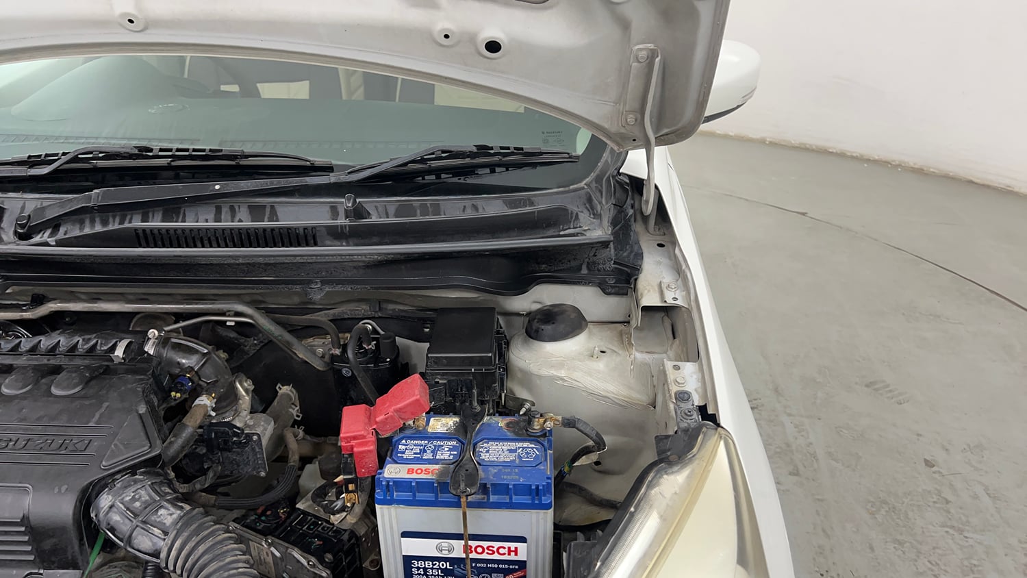 Used 2019 Maruti Suzuki Celerio ZXi AMT Petrol Automatic engine ENGINE LEFT SIDE HINGE & APRON VIEW