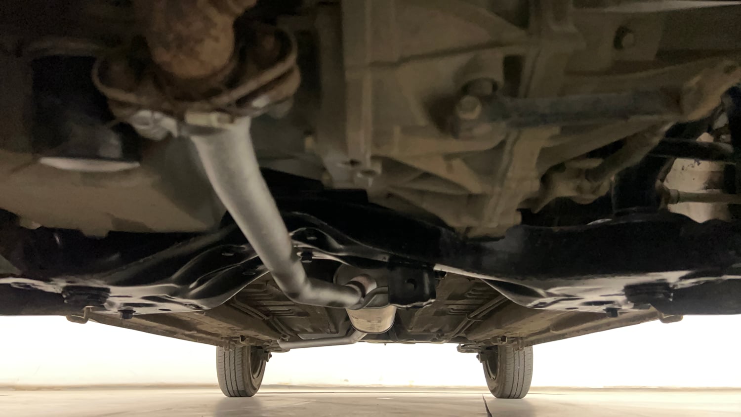 Used 2017 Maruti Suzuki Celerio ZXi Petrol Manual extra FRONT LEFT UNDERBODY VIEW