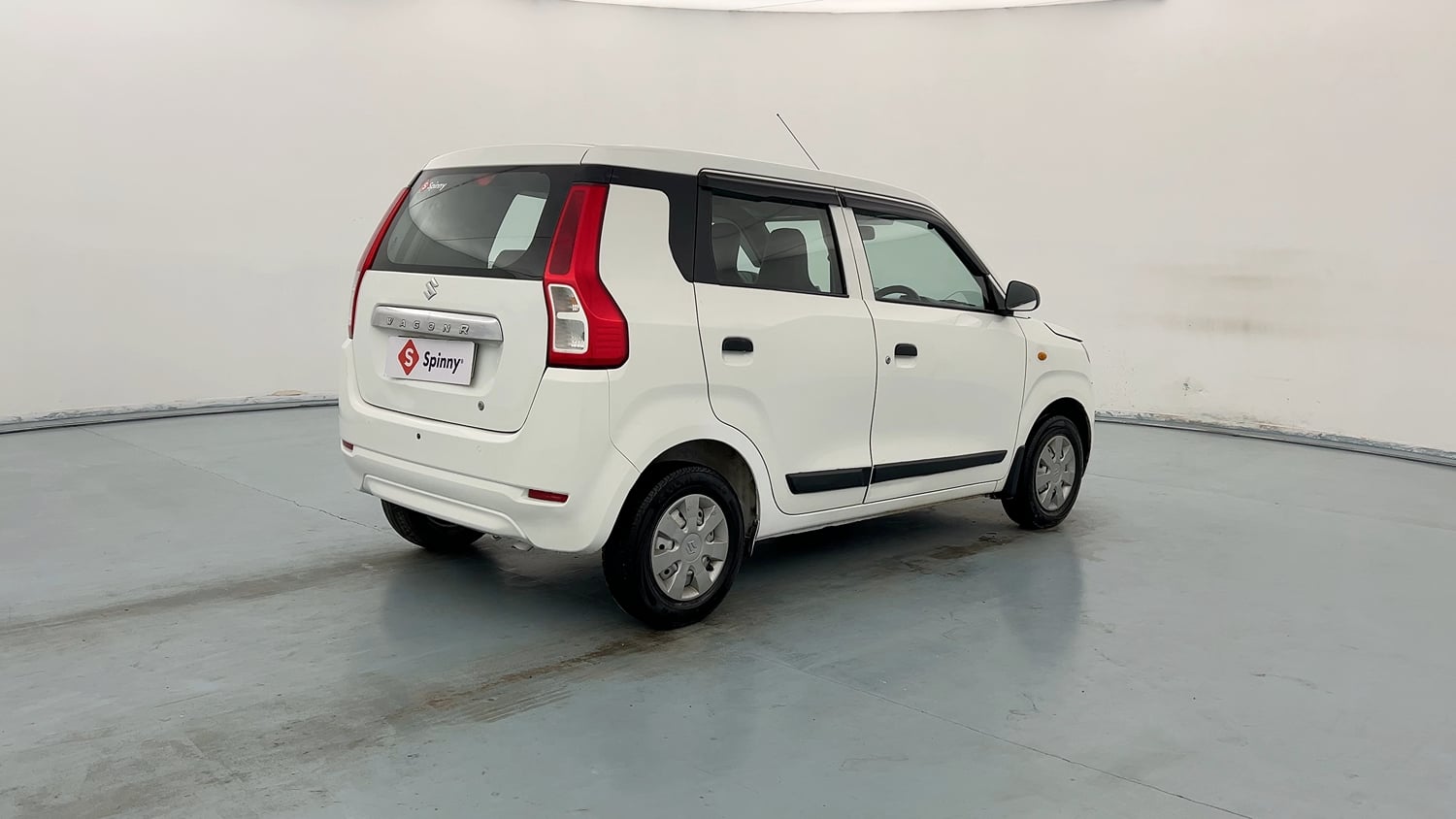 Used 2024 Maruti Suzuki Wagon R LXI 1.0 Petrol Manual exterior RIGHT REAR CORNER VIEW
