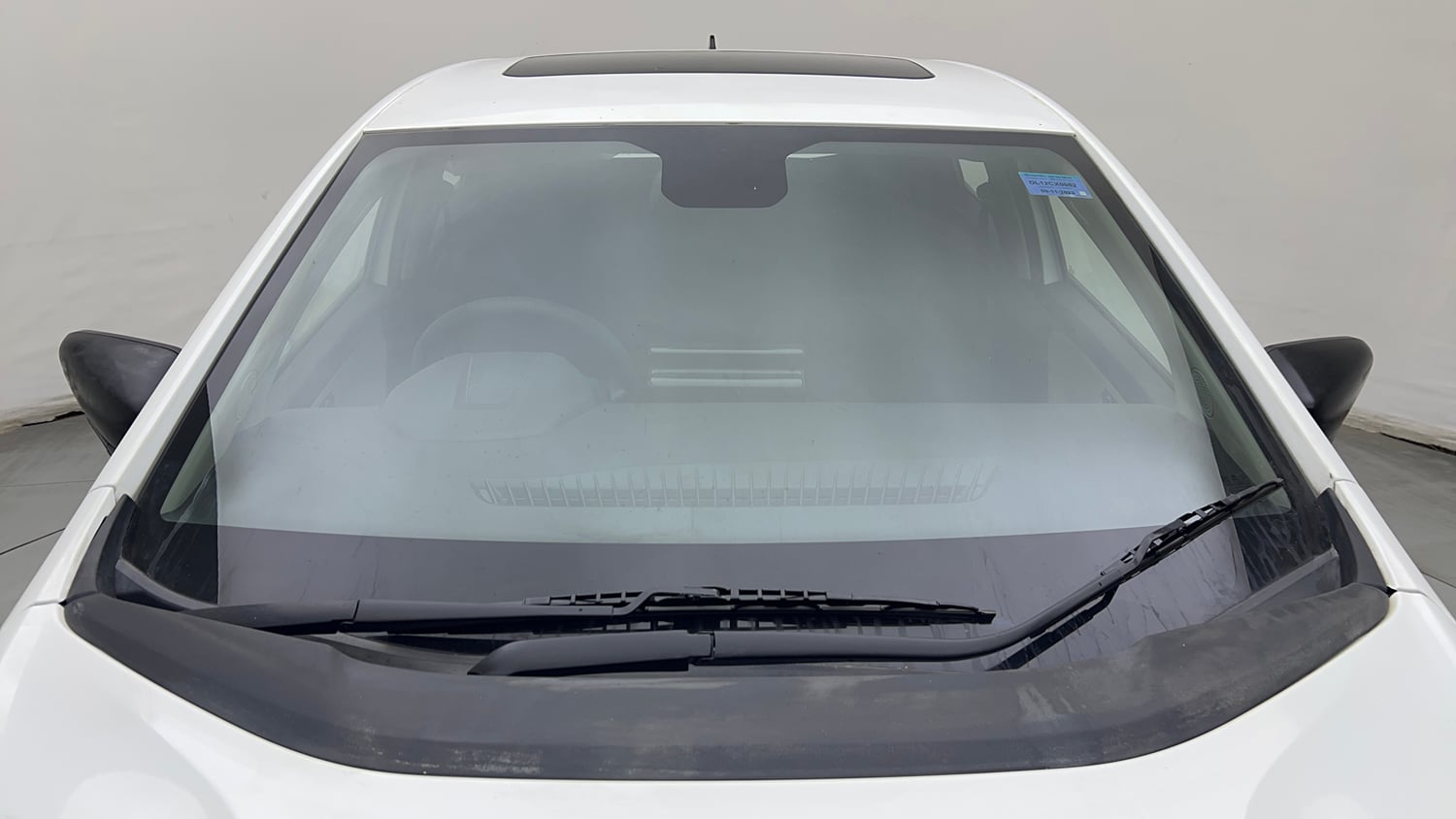 Used 2023 Tata Altroz XM (S) Petrol Petrol Manual exterior FRONT WINDSHIELD VIEW