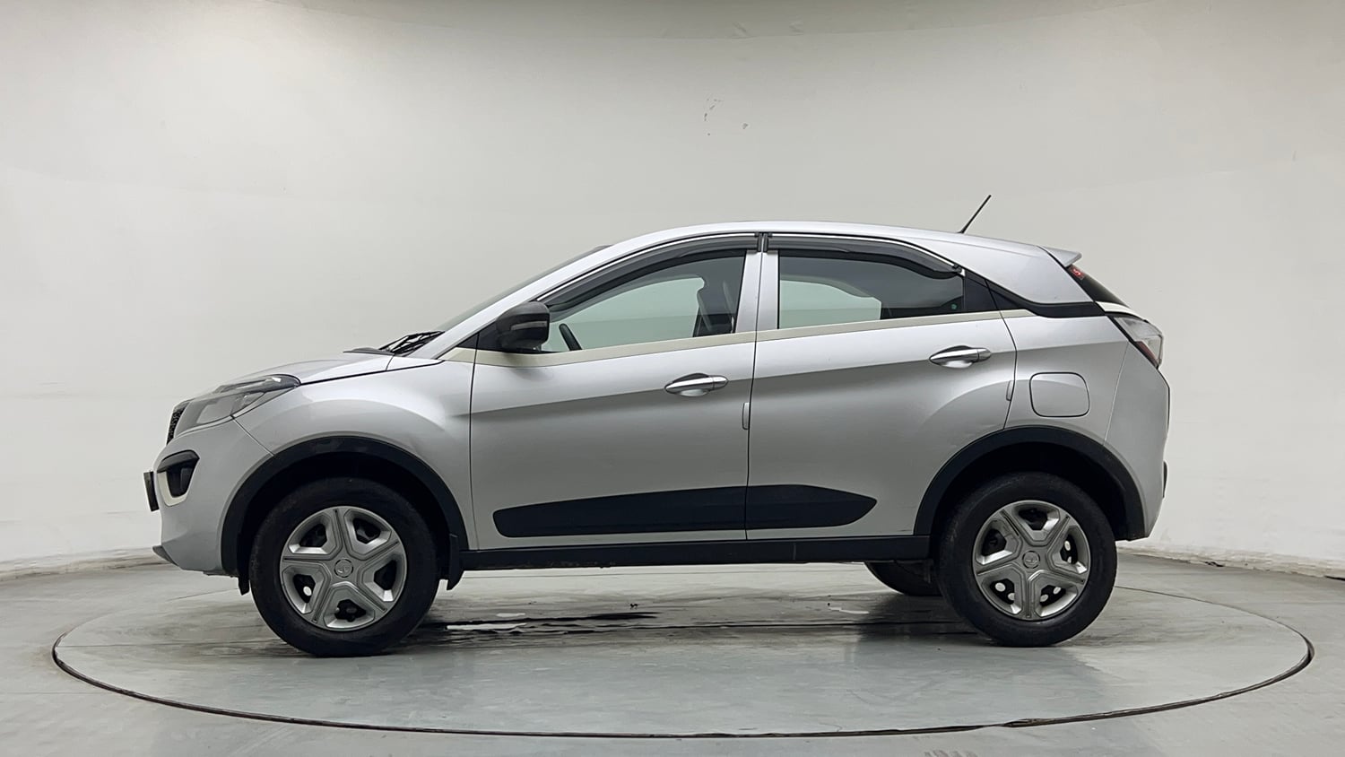 Used 2019 Tata Nexon XMA Petrol Petrol Automatic exterior LEFT SIDE VIEW