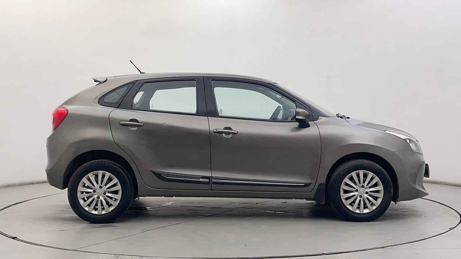 Used 2019 Maruti Suzuki Baleno Delta Petrol Manual exterior RIGHT SIDE VIEW