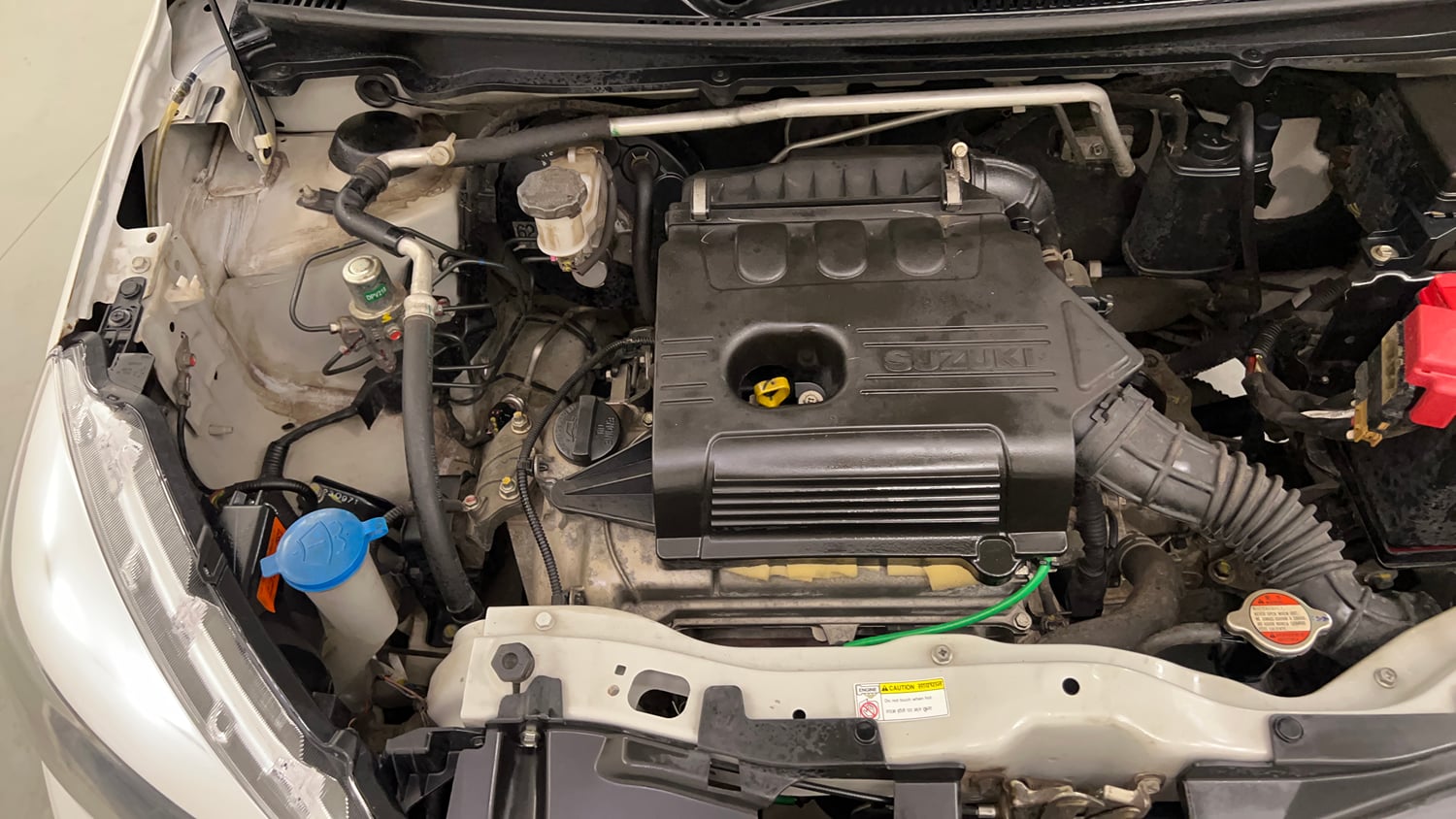 Used 2017 Maruti Suzuki Celerio ZXi Petrol Manual engine ENGINE RIGHT SIDE VIEW
