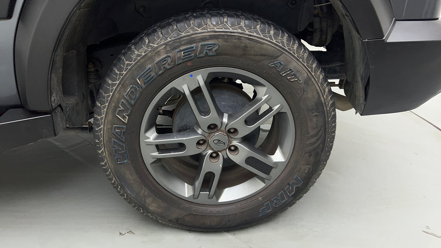 Used 2022 mahindra Thar LX Hard Top Petrol AT 4WD Petrol Automatic tyres LEFT REAR TYRE RIM VIEW
