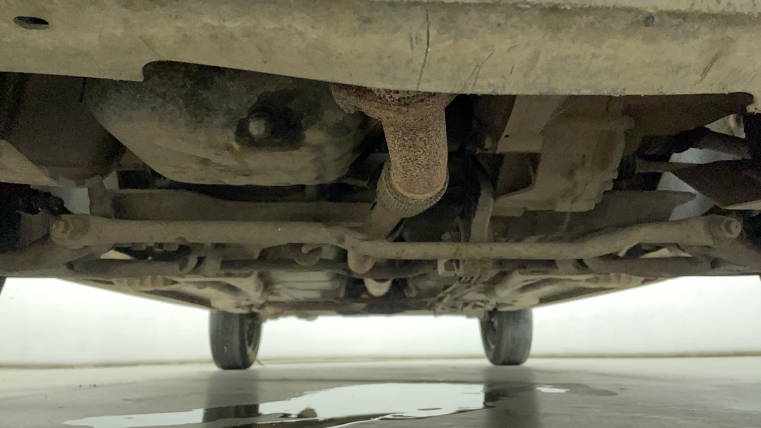 Used 2024 Tata Tiago XT Rhythm iCNG Cng Manual extra FRONT LEFT UNDERBODY VIEW