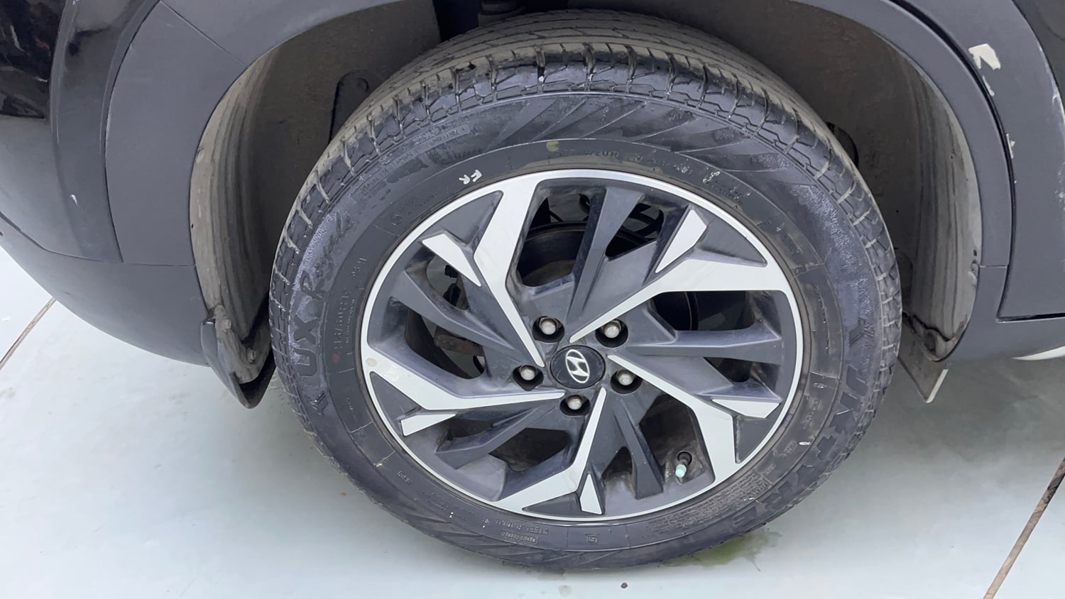 Used 2021 Hyundai Creta SX (O) 1.5 Petrol IVT Petrol Automatic tyres RIGHT REAR TYRE RIM VIEW