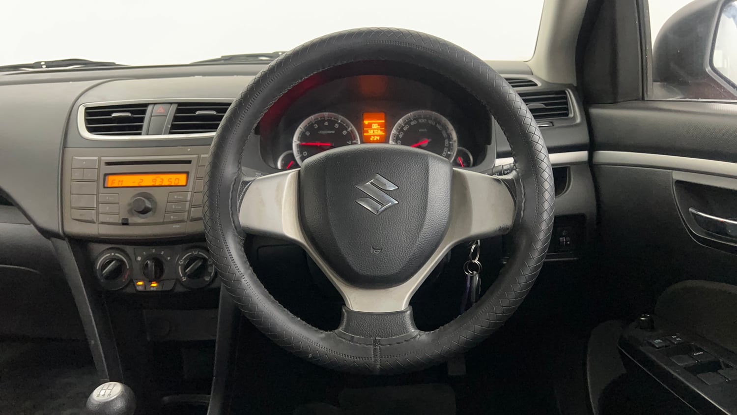 Used 2014 Maruti Suzuki Swift VXi Petrol Manual interior STEERING VIEW