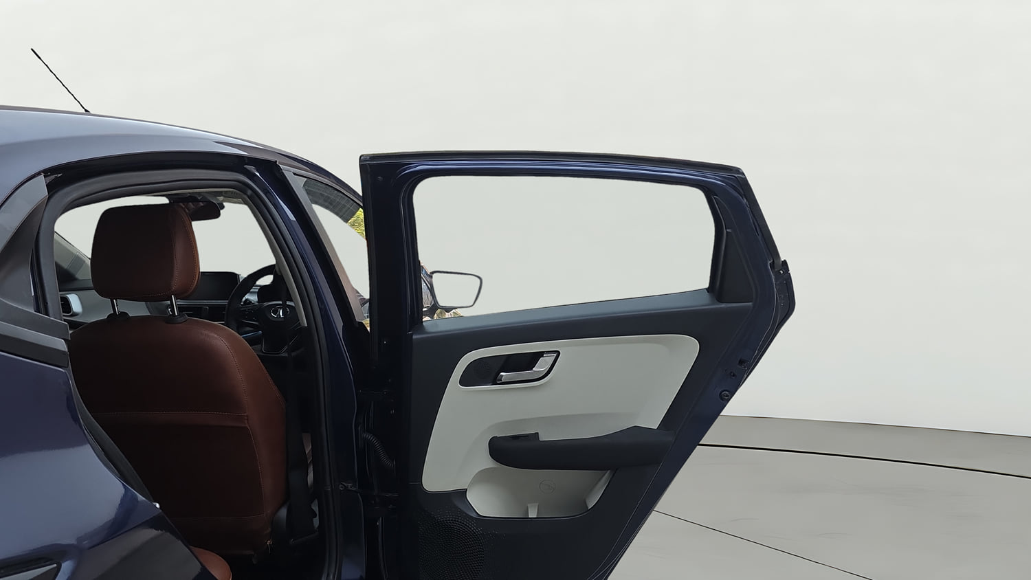 Used 2023 Tata Altroz XZ Diesel Diesel Manual interior RIGHT REAR DOOR OPEN VIEW