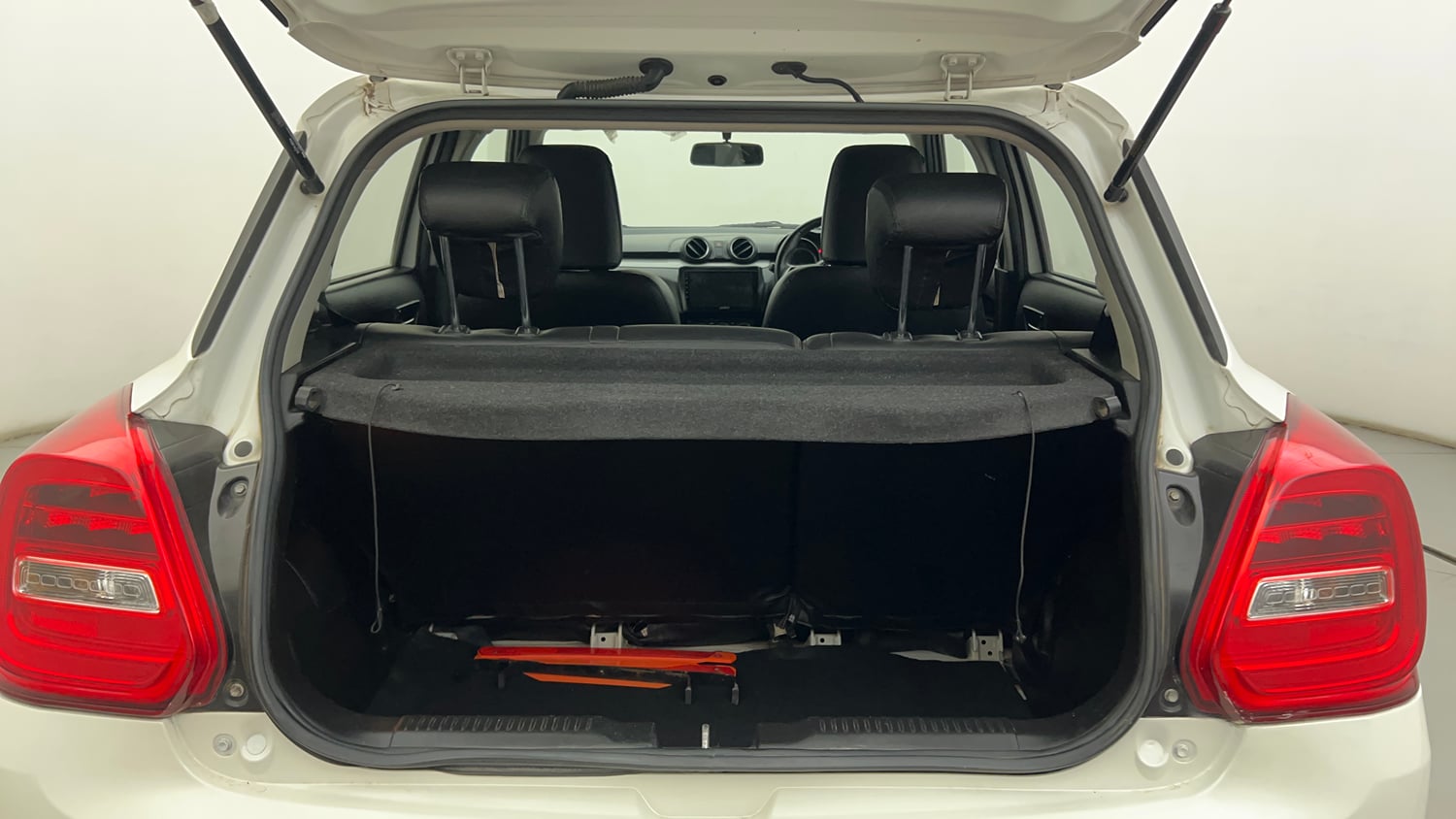 Used 2019 Maruti Suzuki Swift ZXi Petrol Manual interior DICKY INSIDE VIEW
