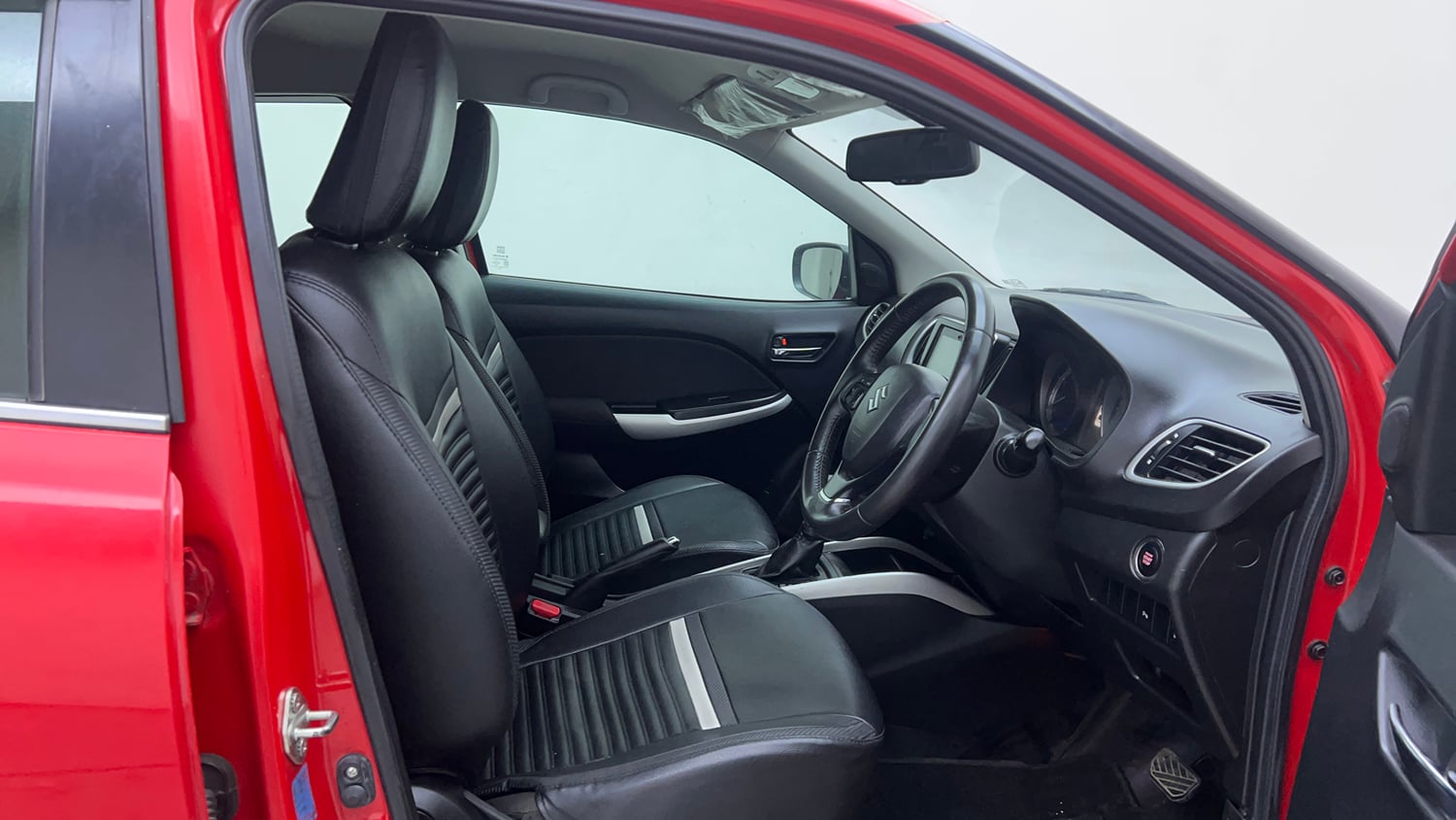 Used 2018 Maruti Suzuki Baleno Alpha 1.2 AT Petrol Automatic interior RIGHT SIDE FRONT DOOR CABIN VIEW