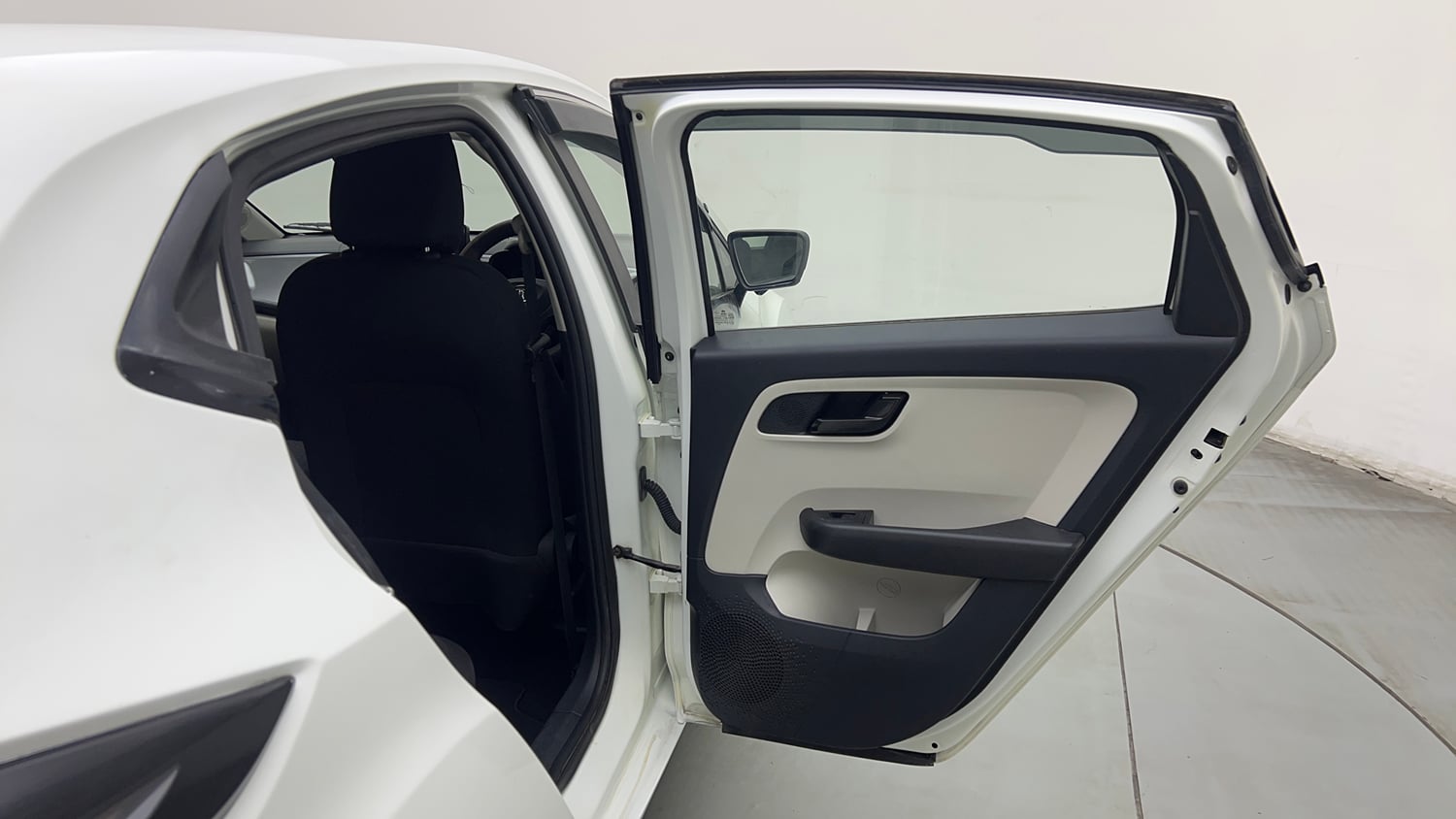 Used 2023 Tata Altroz XM (S) Petrol Petrol Manual interior RIGHT REAR DOOR OPEN VIEW