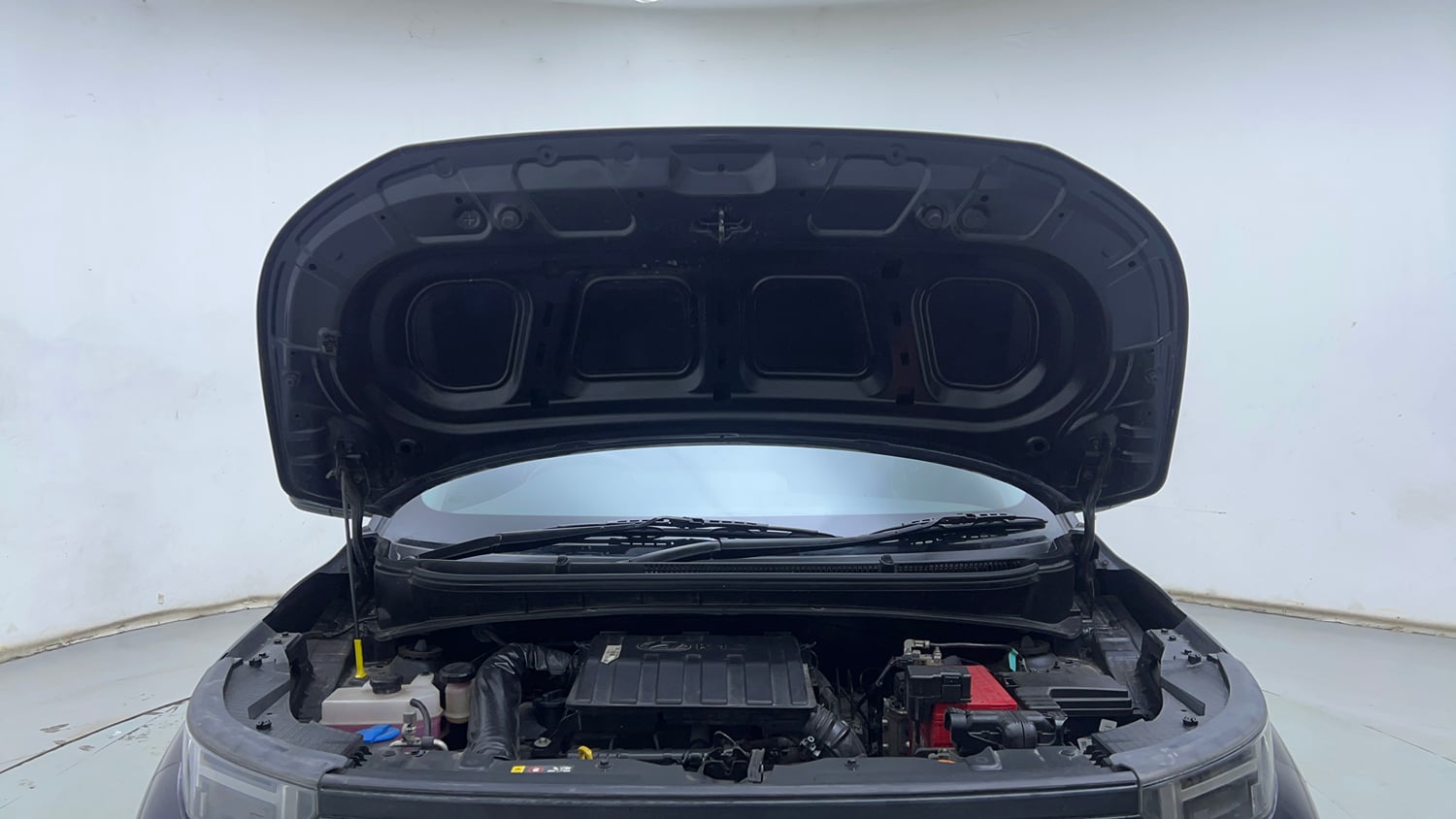 Used 2023 Hyundai Exter SX (O) 1.2 AMT Petrol Automatic engine ENGINE & BONNET OPEN FRONT VIEW