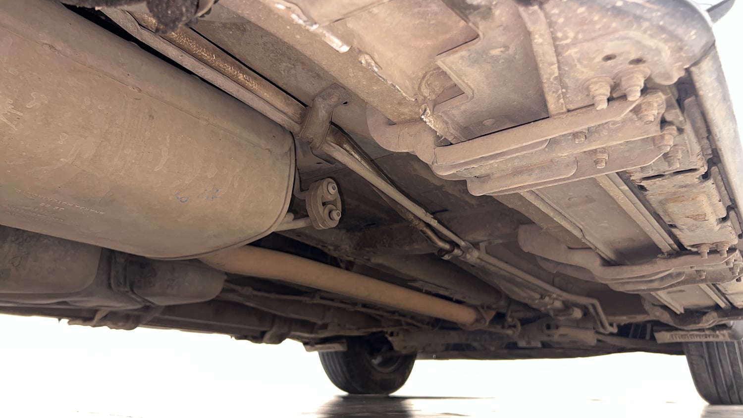 Used 2022 Mahindra XUV700 AX 5 Diesel AT 7 STR Diesel Automatic extra REAR RIGHT UNDERBODY VIEW