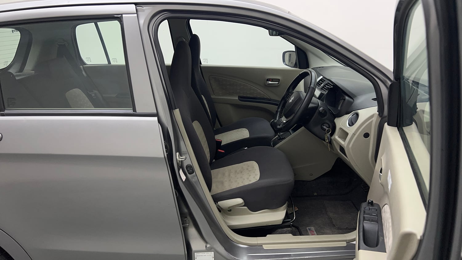 Used 2016 Maruti Suzuki Celerio ZXi AMT Petrol Automatic interior RIGHT SIDE FRONT DOOR CABIN VIEW
