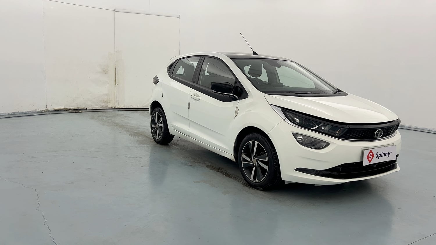 Used 2021 Tata Altroz XZ Plus i-Turbo Petrol Petrol Manual exterior RIGHT FRONT CORNER VIEW
