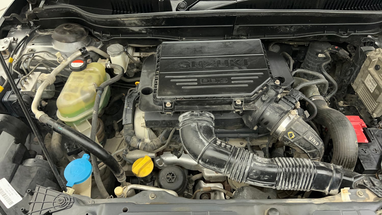 Used 2017 Maruti Suzuki Vitara Brezza [2016-2020] VDi Diesel Manual engine ENGINE RIGHT SIDE VIEW