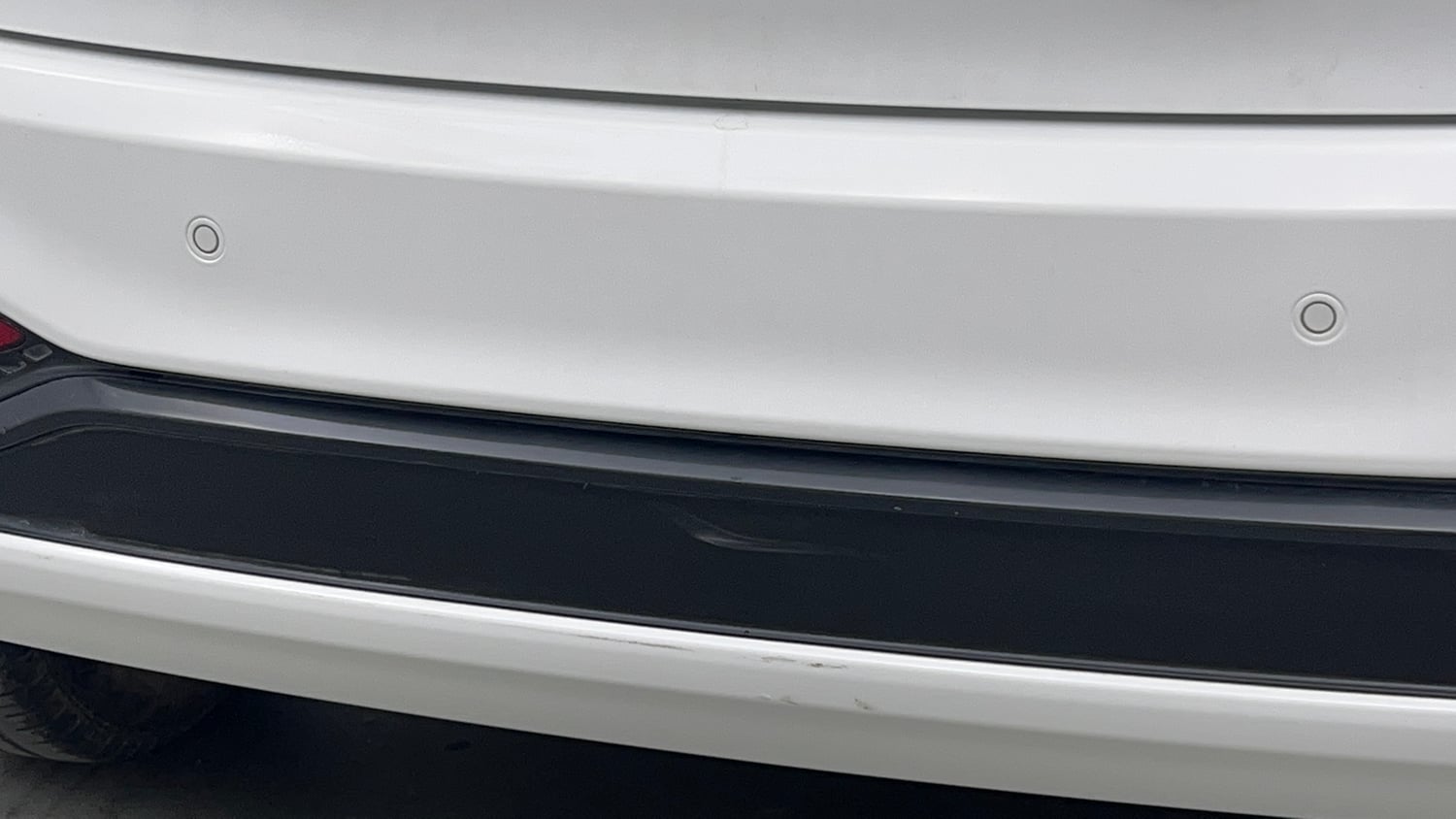 Used 2019 Hyundai Elite i20 Magna Plus 1.2 Petrol Manual top_features Parking sensors