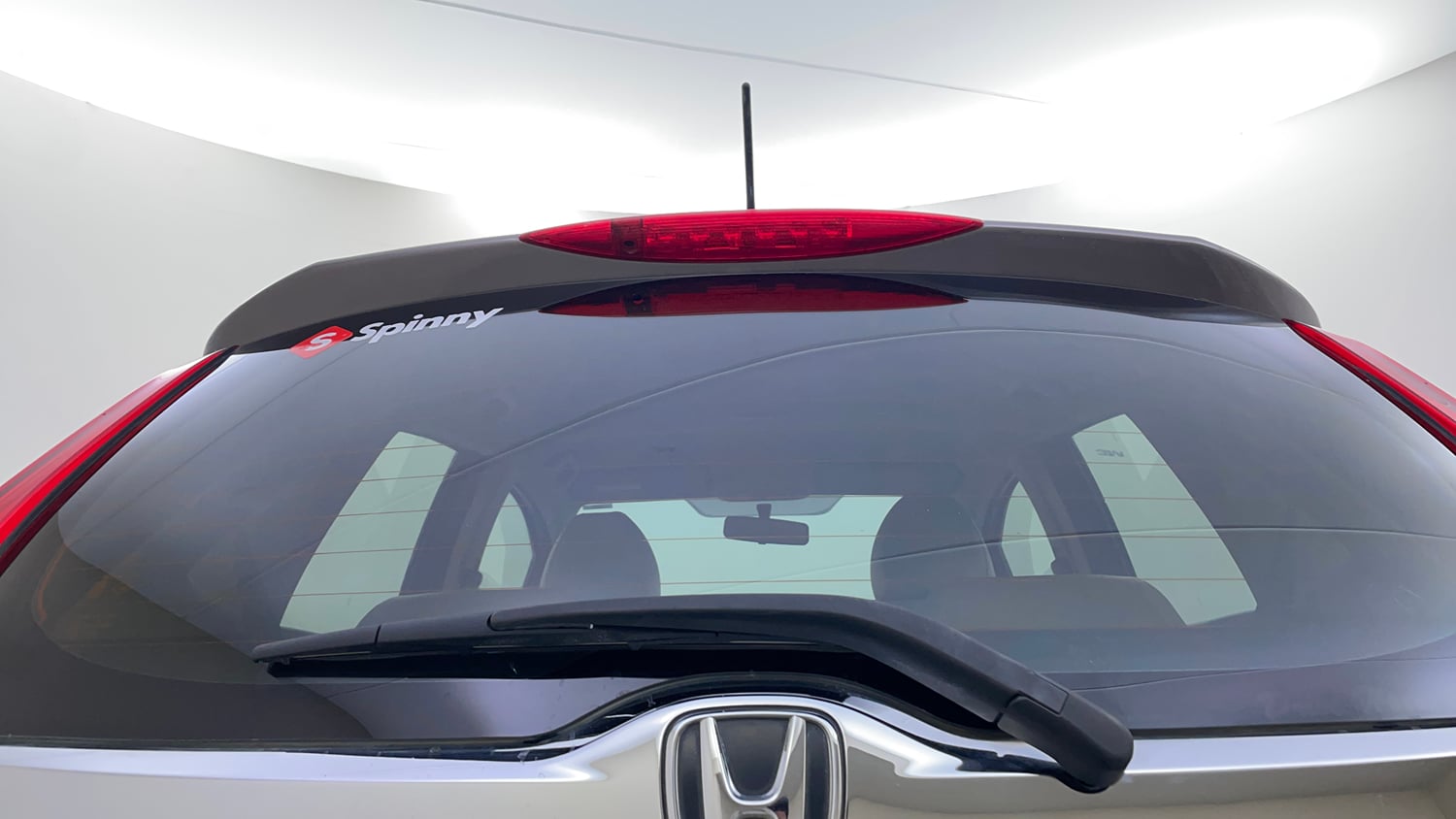 Used 2016 Honda Jazz V AT Petrol Petrol Automatic top_features Rear wiper