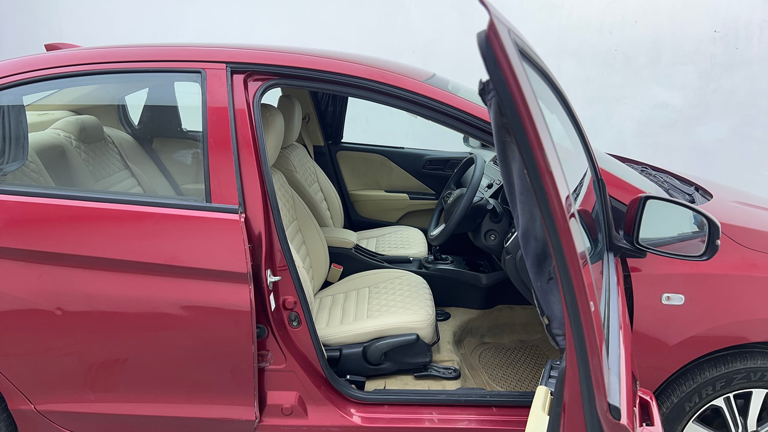 Used 2021 Honda City 4th Generation SV Petrol Petrol Manual interior RIGHT SIDE FRONT DOOR CABIN VIEW