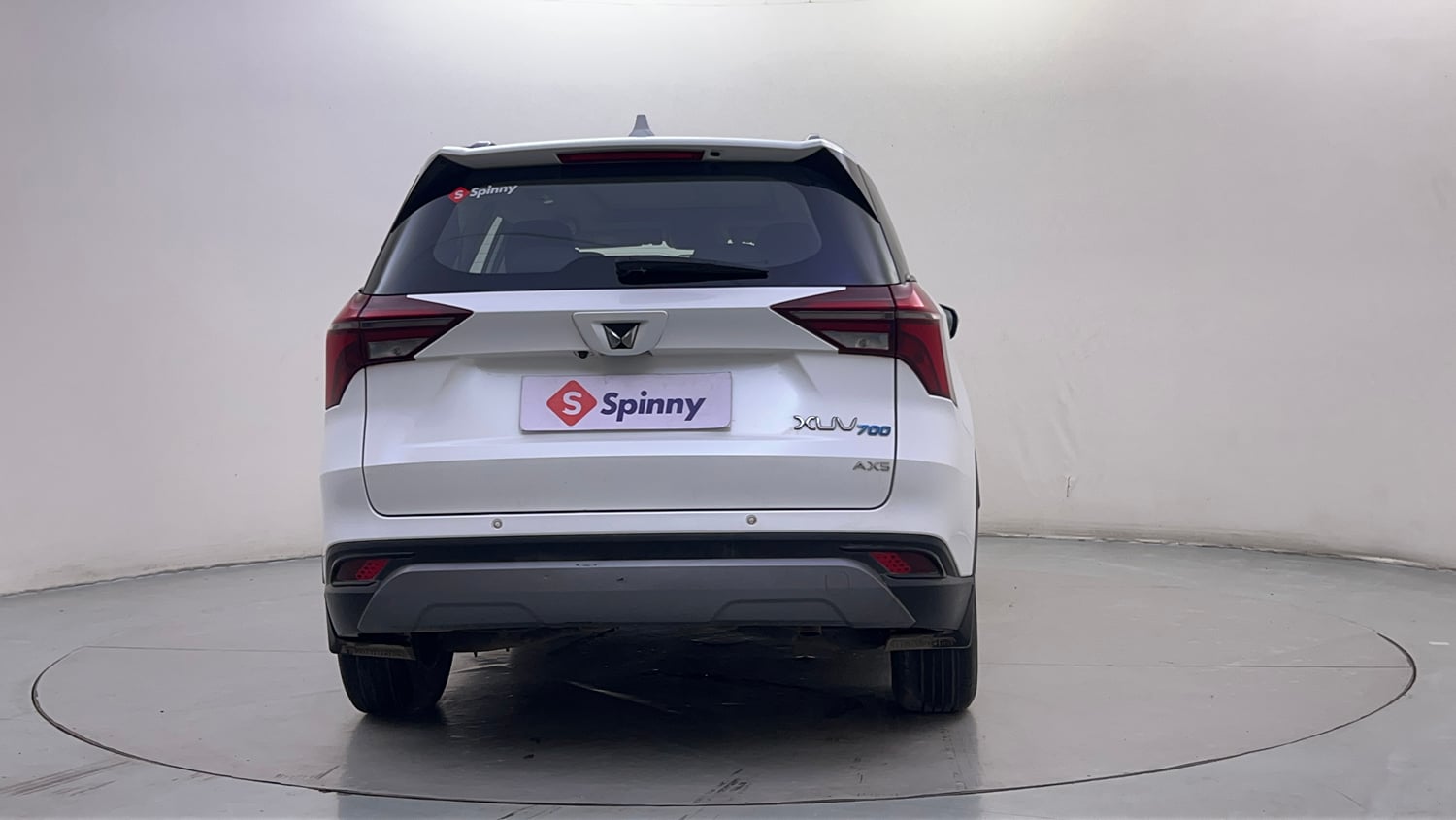 Used 2022 Mahindra XUV700 AX 5 Diesel AT 7 STR Diesel Automatic exterior BACK VIEW