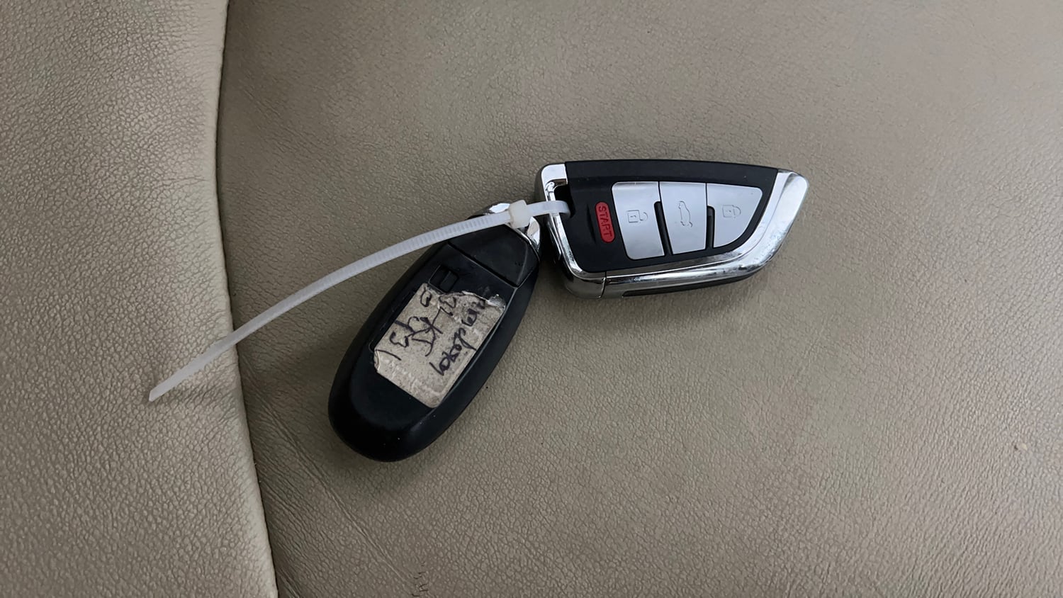 Used 2019 Maruti Suzuki Ciaz Alpha Hybrid 1.5 Petrol Manual extra CAR KEY VIEW