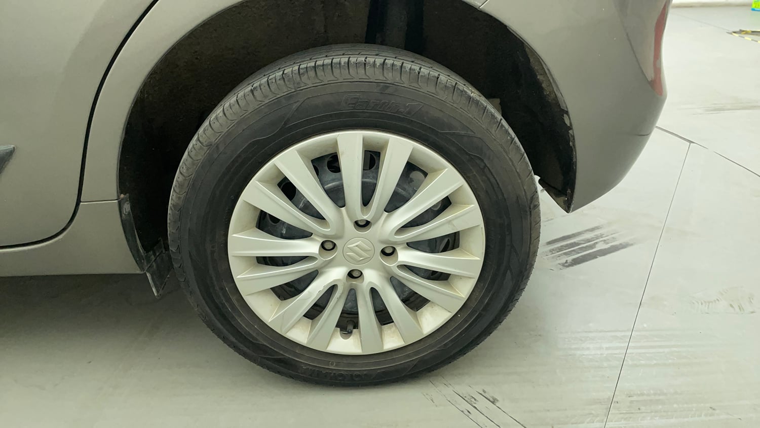 Used 2019 Maruti Suzuki Baleno Delta Petrol Manual tyres LEFT REAR TYRE RIM VIEW