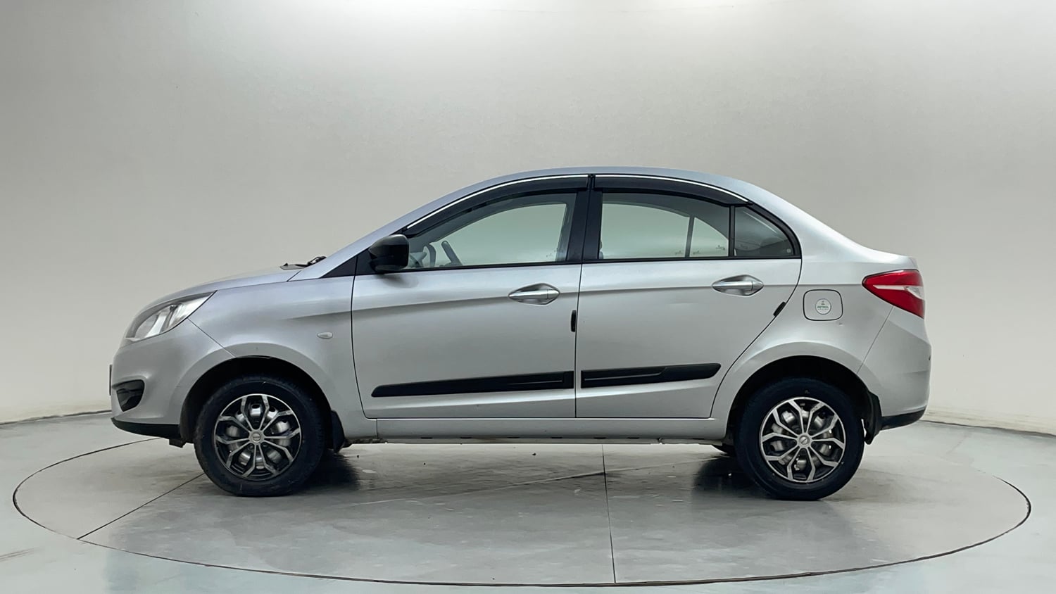 Used 2017 Tata Zest XE Petrol Petrol Manual exterior LEFT SIDE VIEW