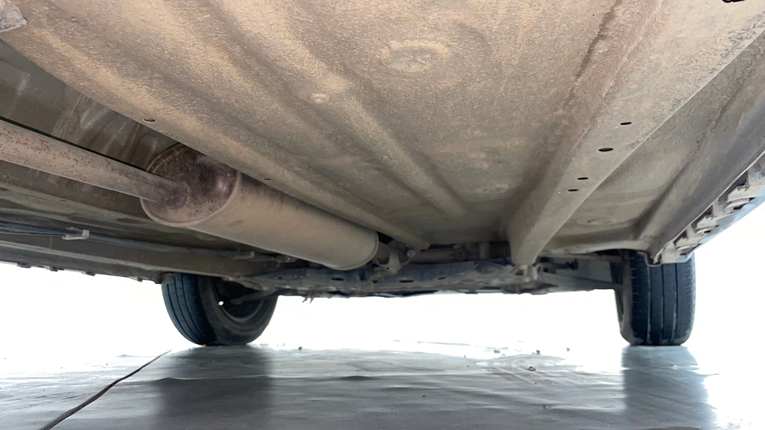 Used 2022 Maruti Suzuki Ignis Delta 1.2 MT Petrol Manual extra REAR RIGHT UNDERBODY VIEW