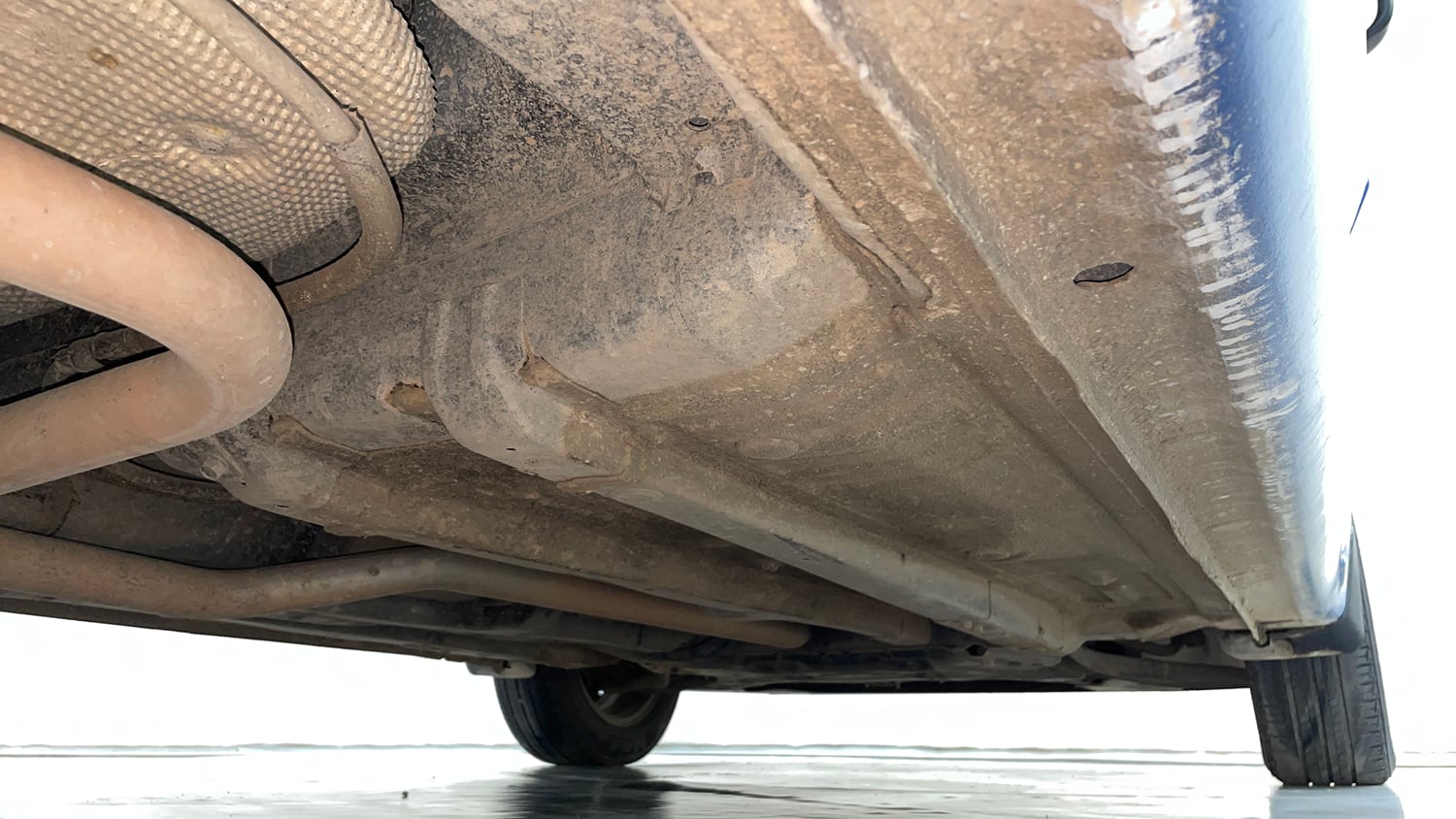 Used 2019 Hyundai Elite i20 Sportz Plus 1.2 CVT Petrol Automatic extra REAR RIGHT UNDERBODY VIEW