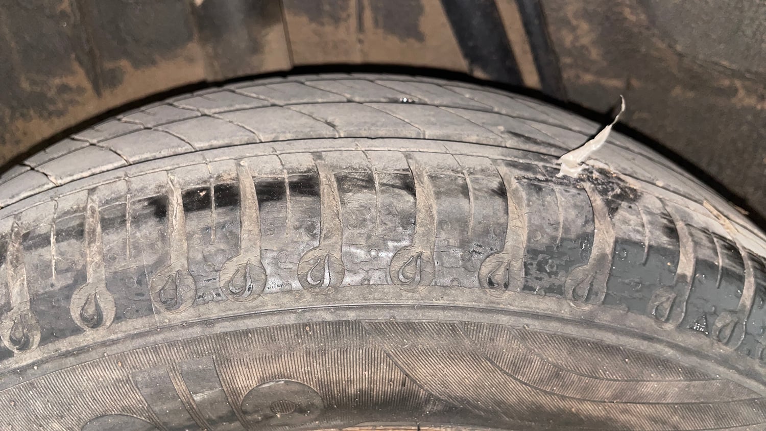Used 2020 Renault Kwid RXT Petrol Manual tyres RIGHT REAR TYRE TREAD VIEW