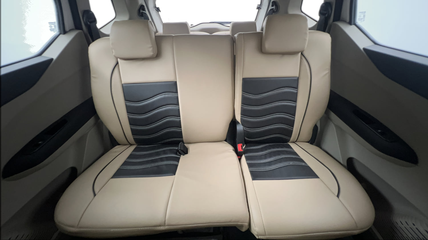 Used 2020 Renault Triber RXZ EASY-R AMT Petrol Automatic interior REAR SEAT CONDITION VIEW