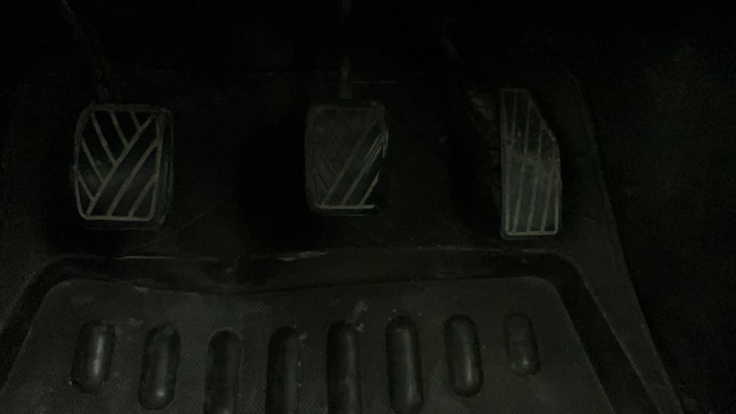 Used 2020 Maruti Suzuki Baleno Alpha Petrol Manual interior PEDALS VIEW