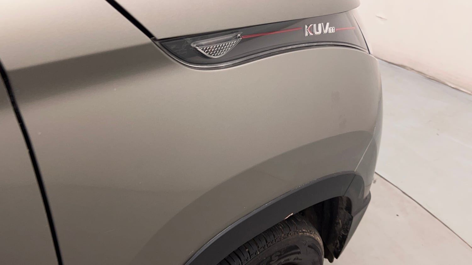 Used 2017 Mahindra KUV100 K4 6 STR Petrol Manual dents MINOR SCRATCH