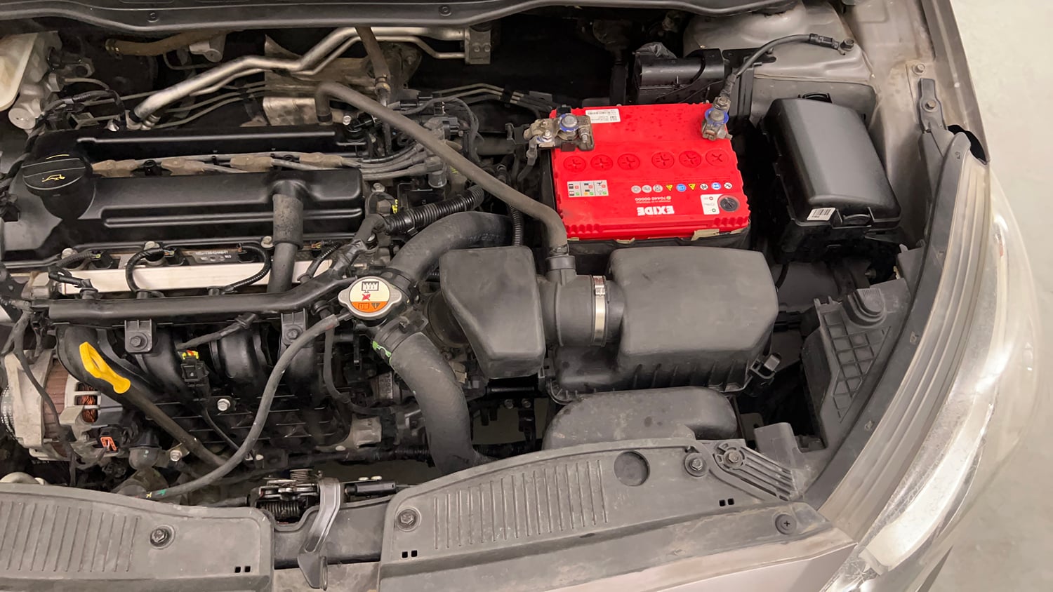 Used 2013 Hyundai i20 Magna 1.2 Petrol Manual engine ENGINE LEFT SIDE VIEW