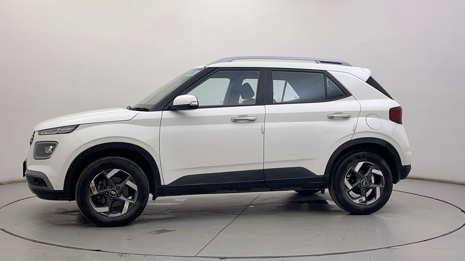 Used 2022 Hyundai Venue SX Plus 1.0 Turbo DCT Petrol Automatic exterior LEFT SIDE VIEW