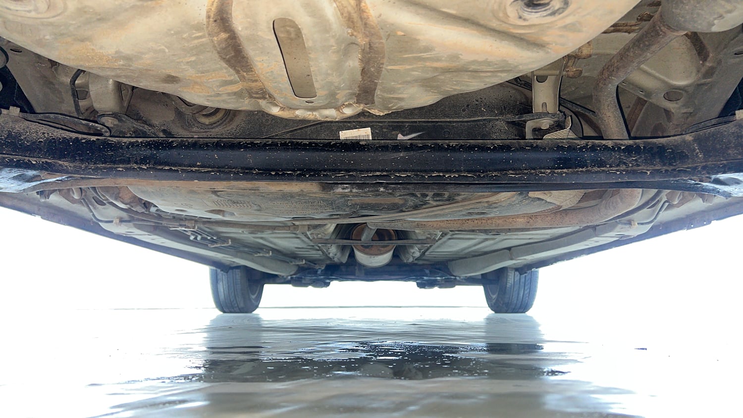 Used 2018 Maruti Suzuki Baleno Alpha 1.2 Petrol Manual extra REAR UNDERBODY VIEW (TAKEN FROM REAR)
