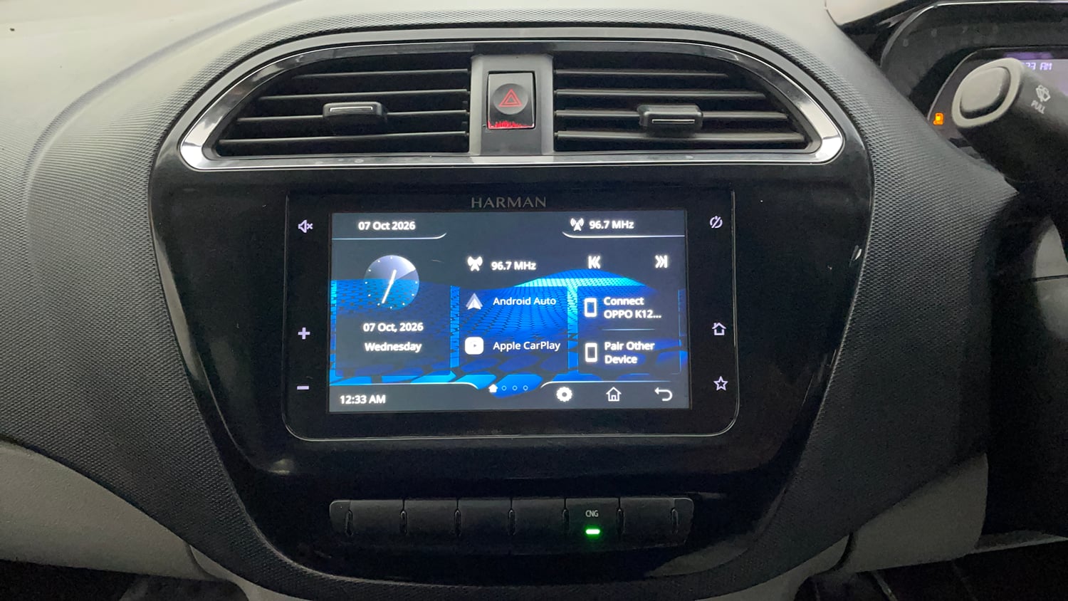 Used 2024 Tata Tiago XT Rhythm iCNG Cng Manual top_features Integrated (in-dash) music system