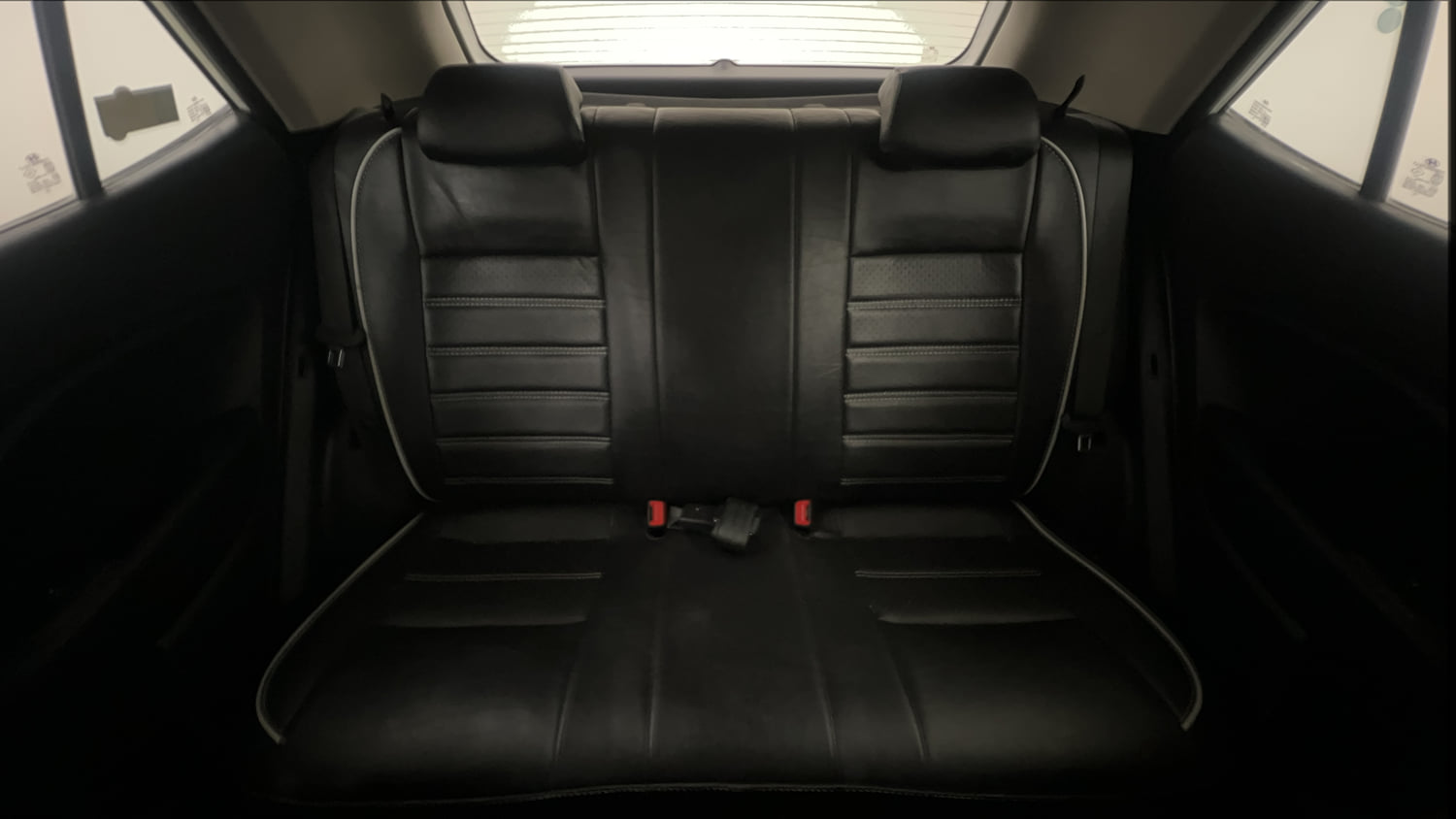 Used 2021 Hyundai Venue SX 1.0 Turbo Petrol Manual interior REAR SEAT CONDITION VIEW