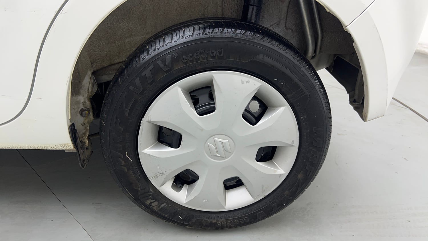 Used 2024 Maruti Suzuki Wagon R VXI 1.0 Petrol Manual tyres LEFT REAR TYRE RIM VIEW