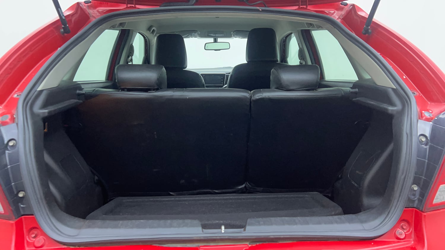 Used 2018 Maruti Suzuki Baleno Alpha 1.2 AT Petrol Automatic interior DICKY INSIDE VIEW