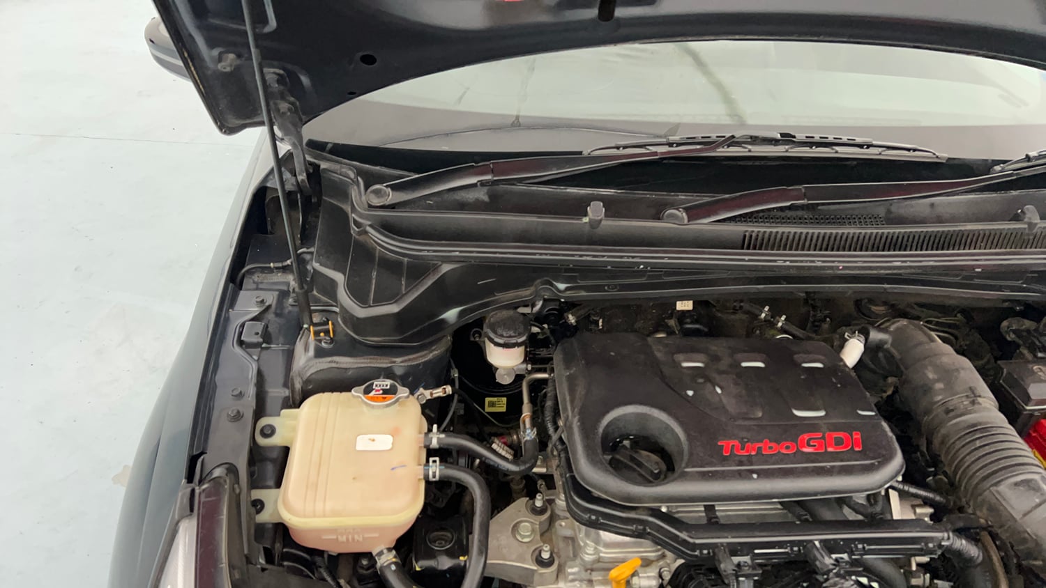 Used 2023 Hyundai i20 N Line N8 1.0 Turbo DCT Petrol Automatic engine ENGINE RIGHT SIDE HINGE & APRON VIEW