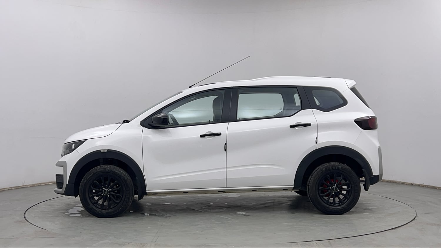 Used 2026 Nissan Gravite Acenta MT Petrol Manual exterior LEFT SIDE VIEW